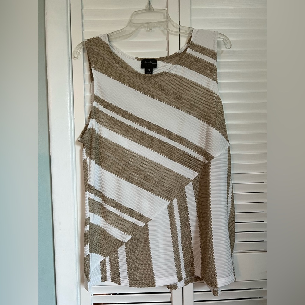 Chico’s travelers shell / tank size 3 NWOT